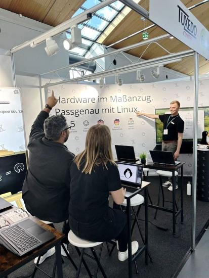 Gemeinschaftsstand fairkom + TUXEDO